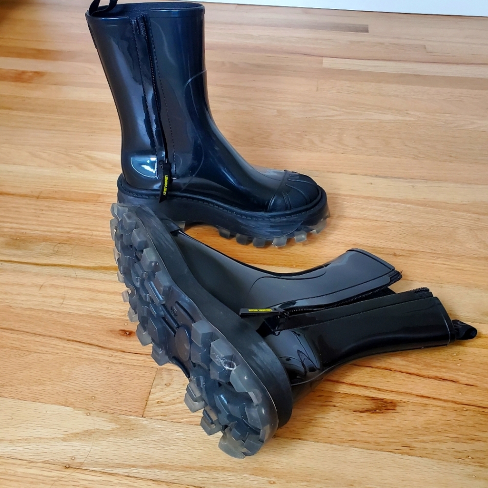 Lemon Jelly boot